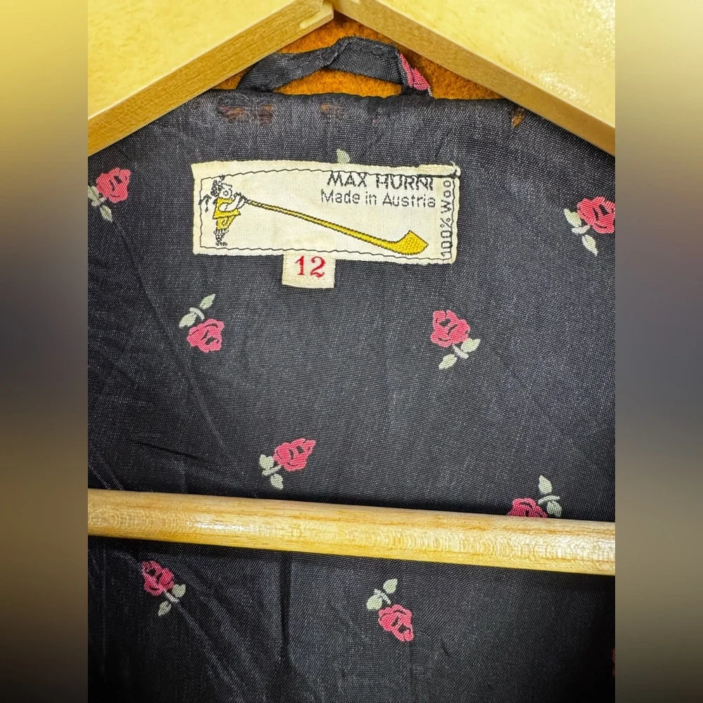Max Hurni Mustard wool vintage  Cape from Austria size 12 - Picture 6 of 13